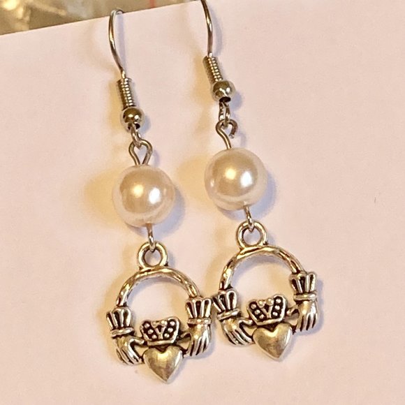 Claddagh Earrings Silver Plated Irish Celtic St Patricks Day White Glass Pearl - Picture 5 of 8